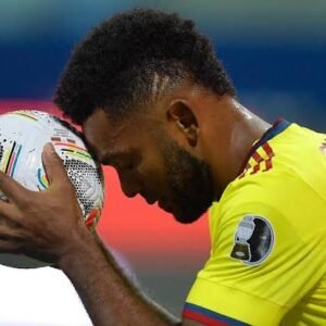 Mercado da Bola Fervendo: As Maiores Transferências e Rumores que Agitam o Futebol